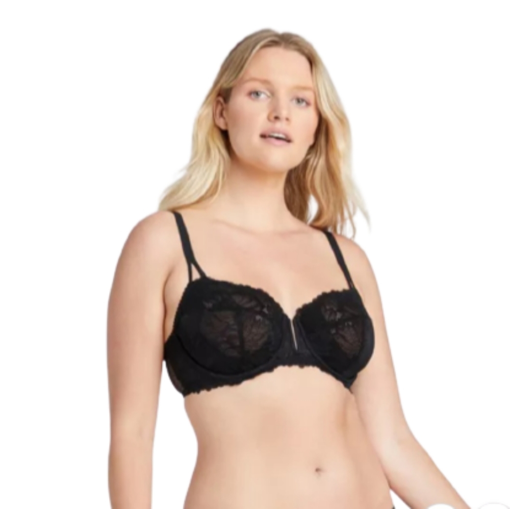 Auden Women's Black Unlined Balconette Bra.